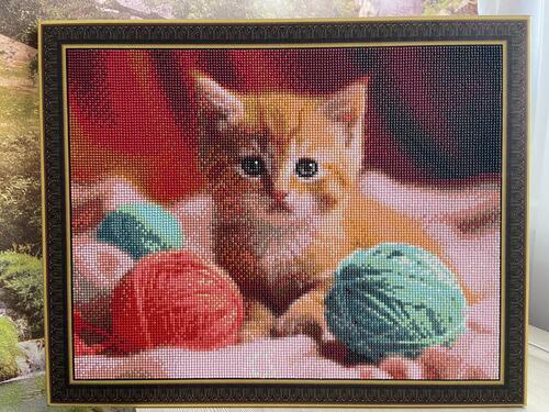 Фотографии готовых работ картин по номерам и алмазной мозаики