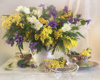 Без бренда «Натюрморт из мимоз и колокольчиков» в Чите