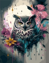 Серый филин среди цветов